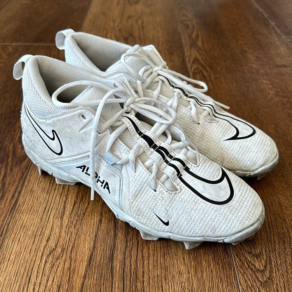 Nike Alpha Menace 3 Shark Football Cleats
